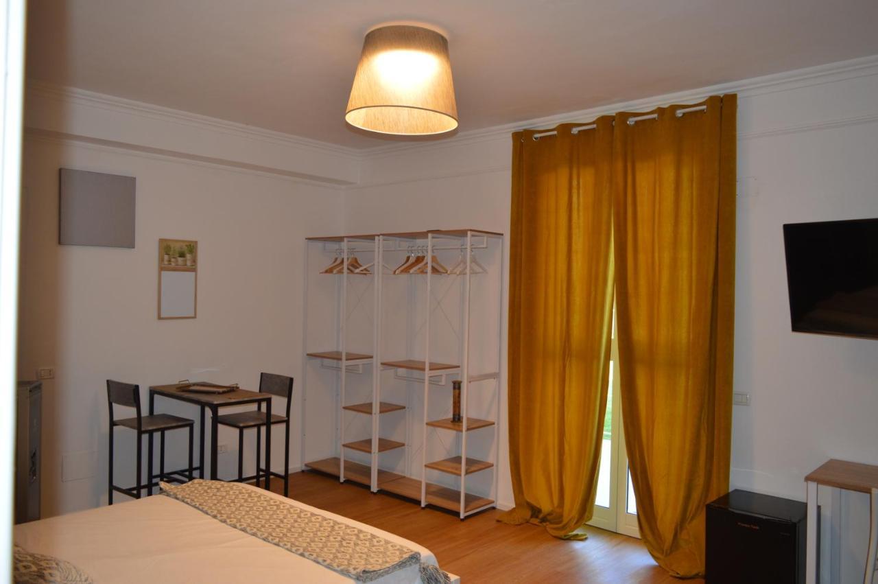 לטינה Casa Blanca B&B מראה חיצוני תמונה