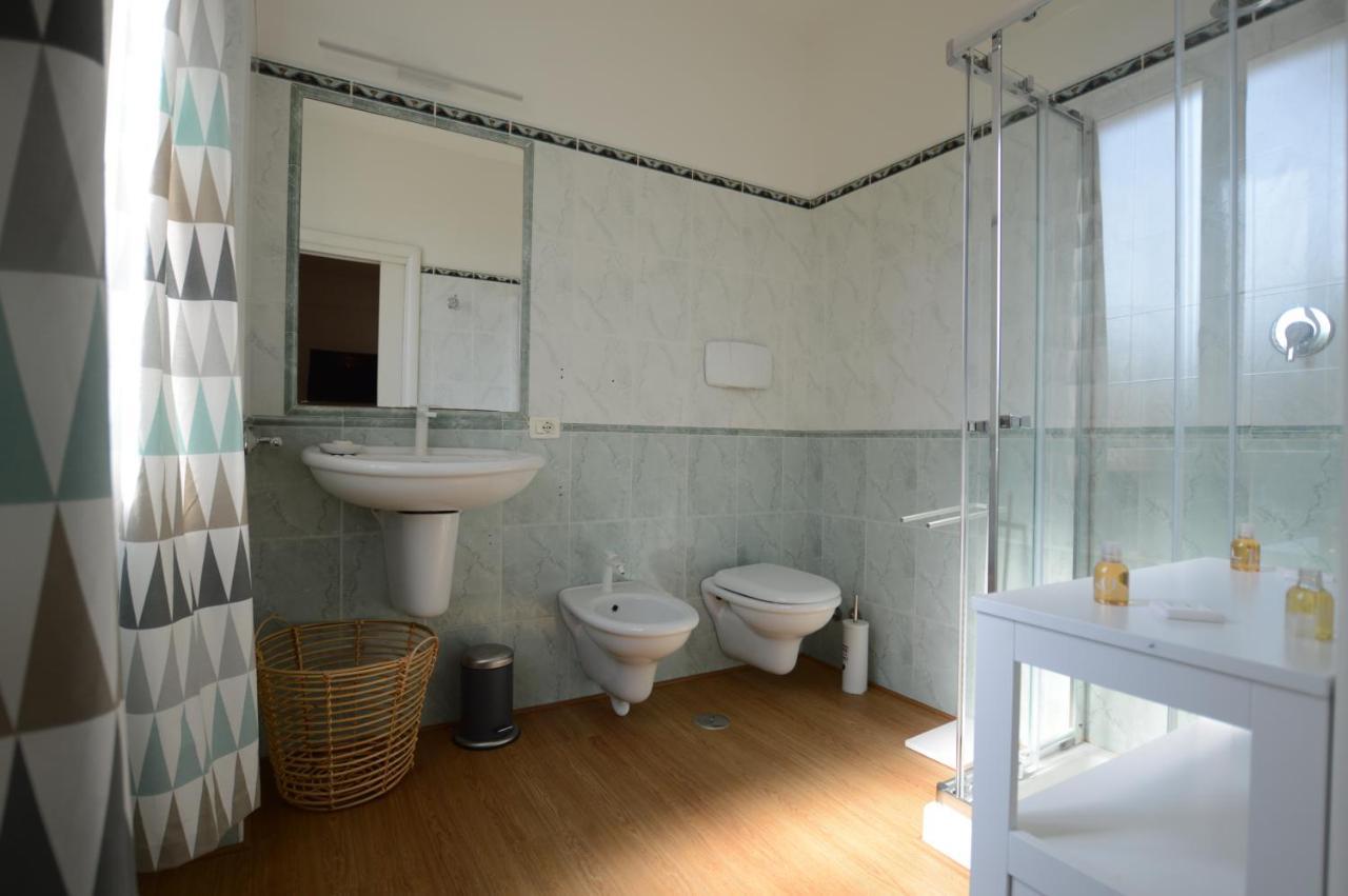 לטינה Casa Blanca B&B מראה חיצוני תמונה