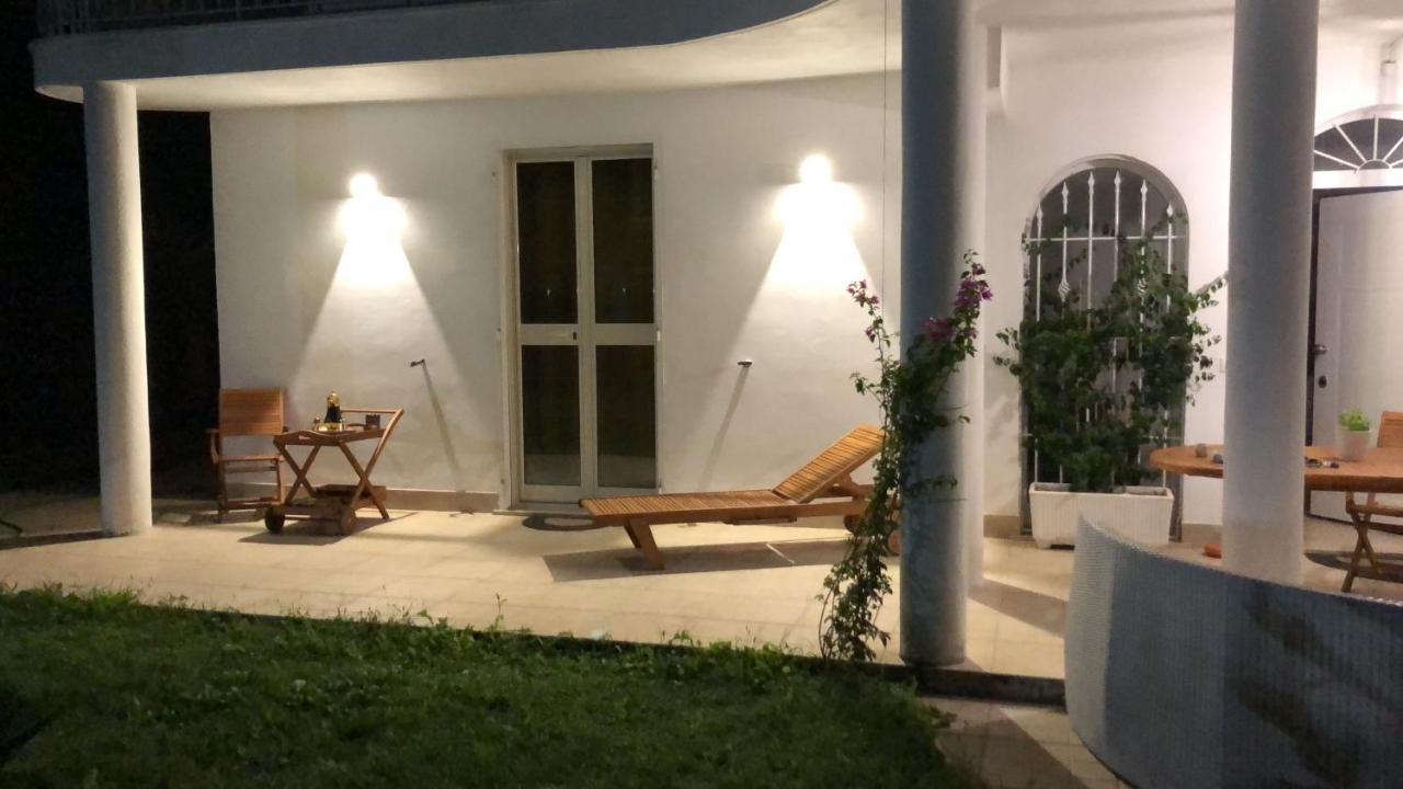 לטינה Casa Blanca B&B מראה חיצוני תמונה